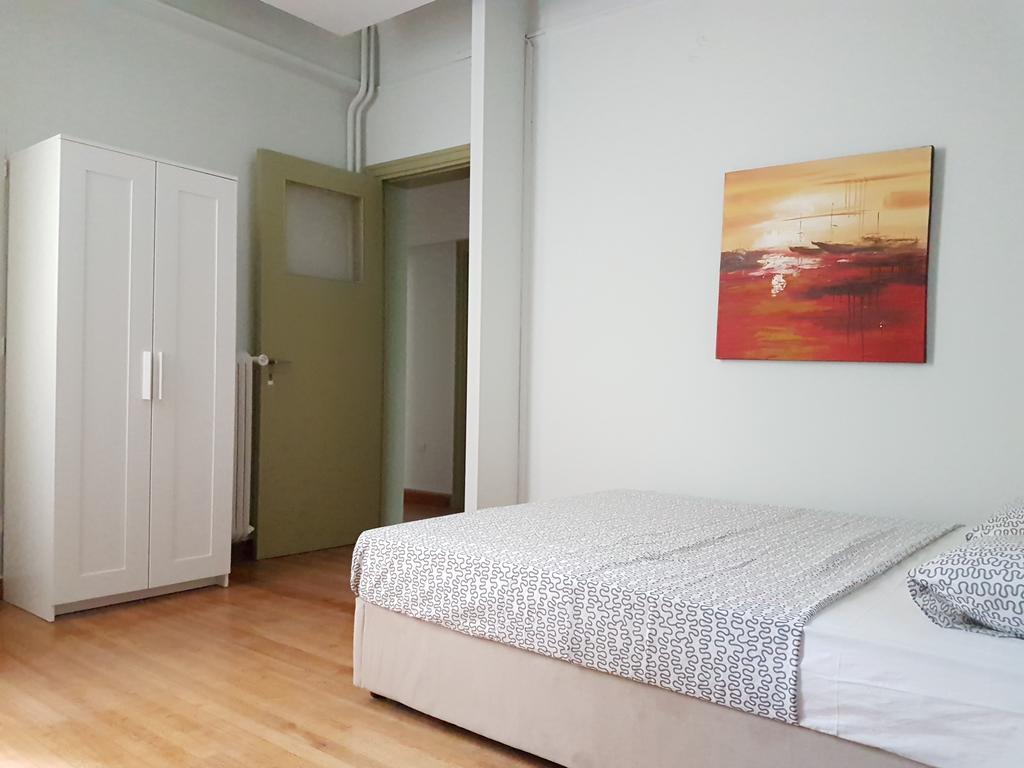 Apartamento Errathens Pine Red And Taupe - Center