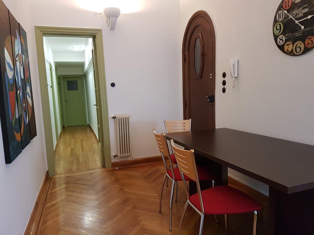 Errathens Pine Red And Taupe - Center Apartamento *